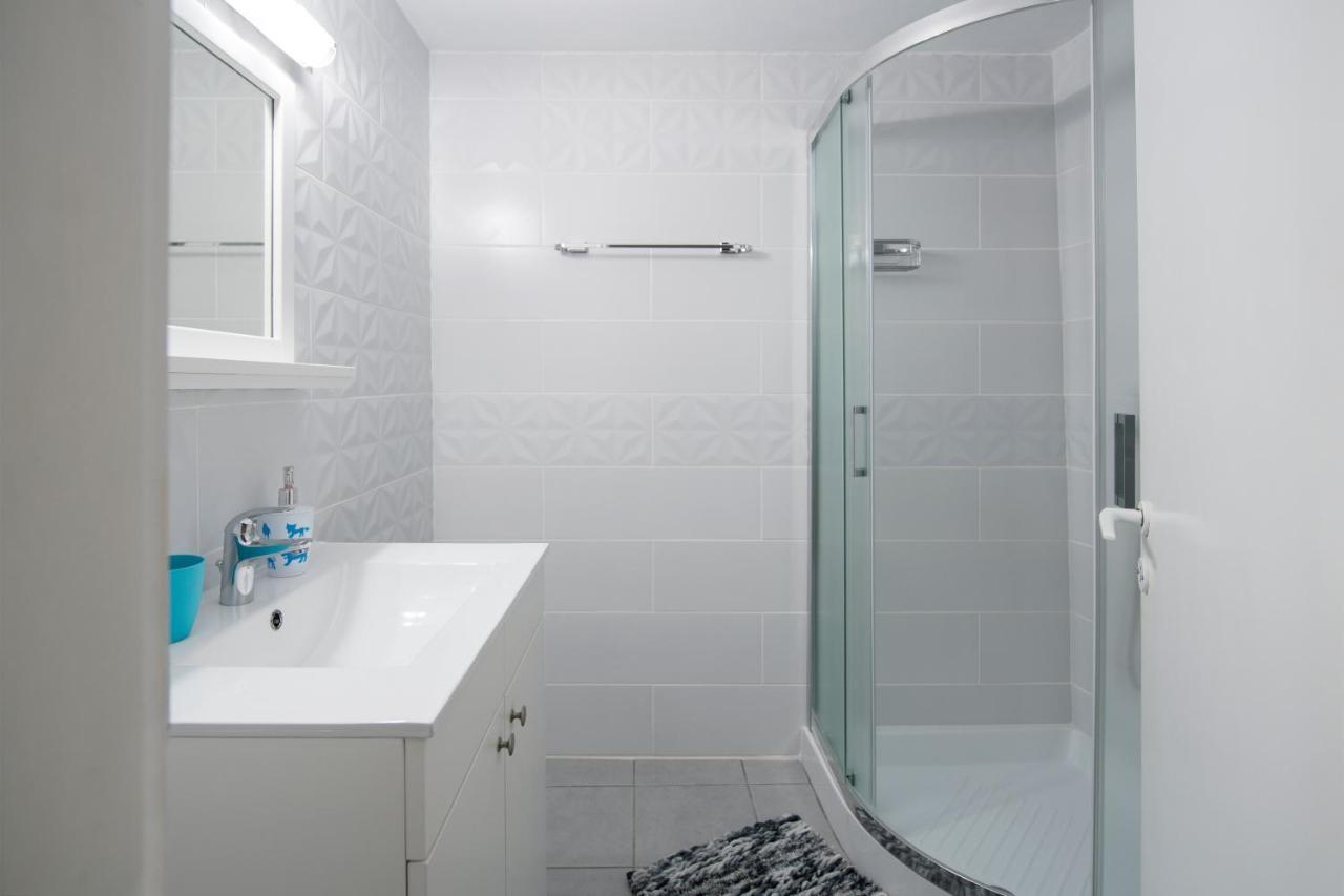 White Rooms Paros 纳乌萨 外观 照片
